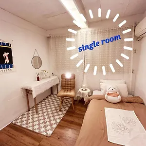 Guest house Hongdae Room#g#e#d#r#m, Seoul