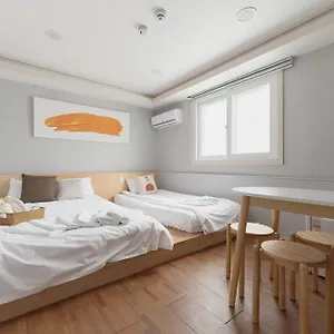 Guest house Dawoo House 2 In Hongdae, Seoul