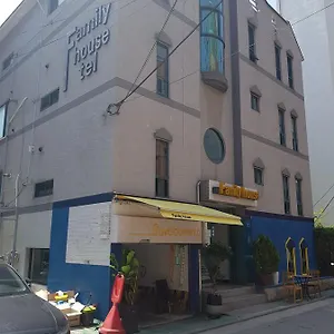 Guest house Family House Hongdae, Seoul