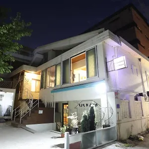 게스트하우스 시스앤브로, 서울특별시